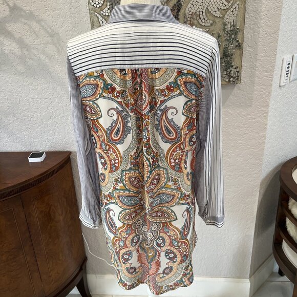 Chicos Striped Button-Up Tunic Shirt With Paisley Embroidery Front & Back size 8 - Picture 6 of 9